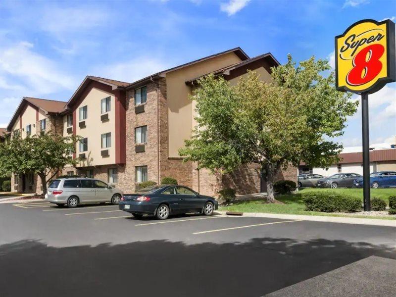 Motel Super 8 By Wyndham East 2*